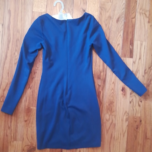 Dress - Picture 2 of 4